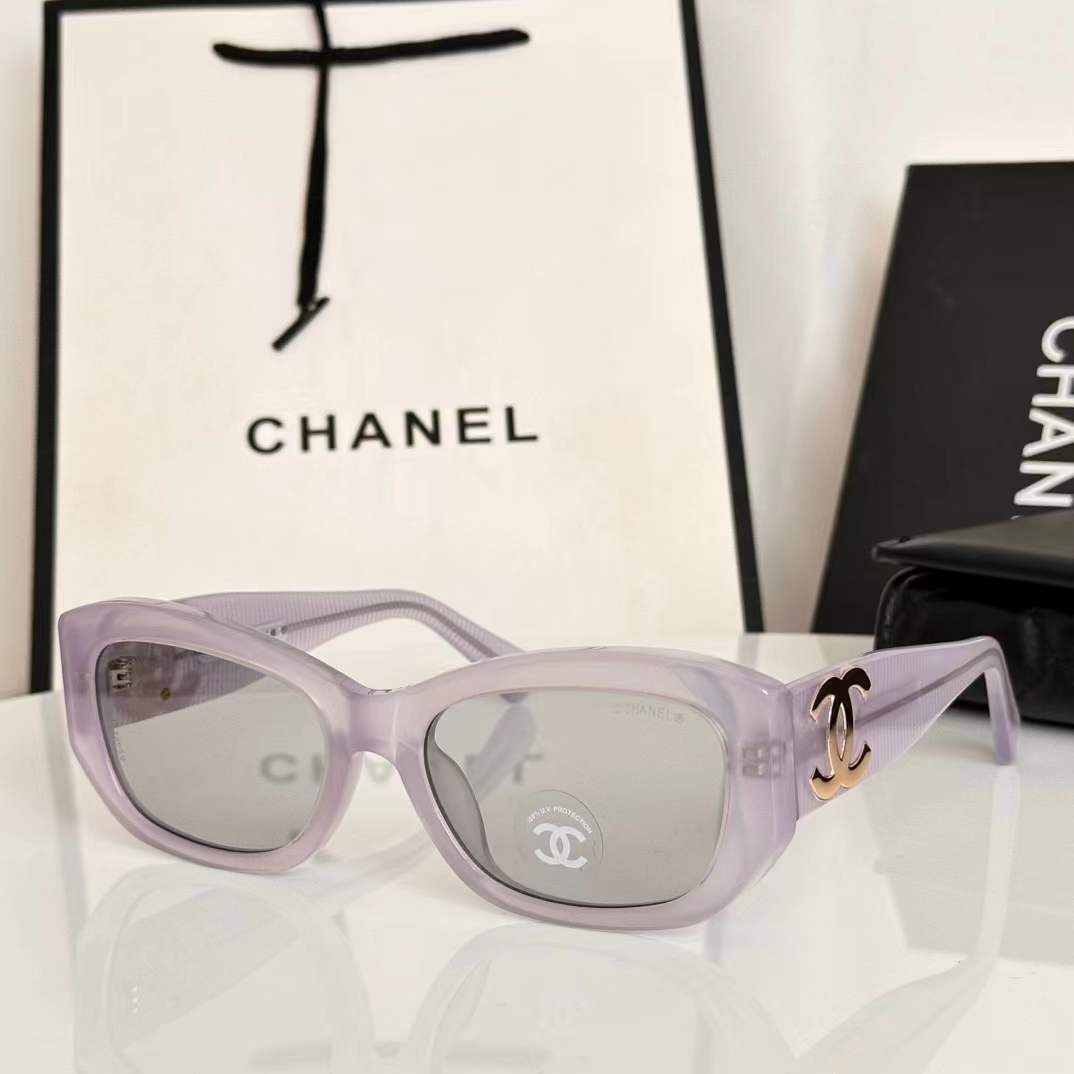Premium Square Frame Sunglasses by Gentle Monster - Image 5
