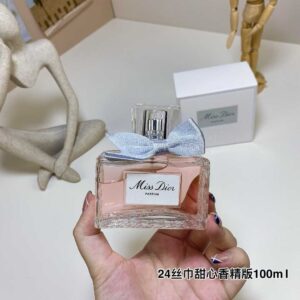 Miss Dior Perfume – Elegant Floral Women’s Fragrance