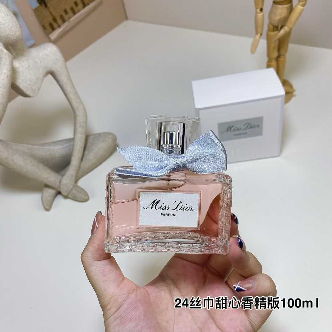 Miss Dior Perfume – Elegant Floral Women’s Fragrance